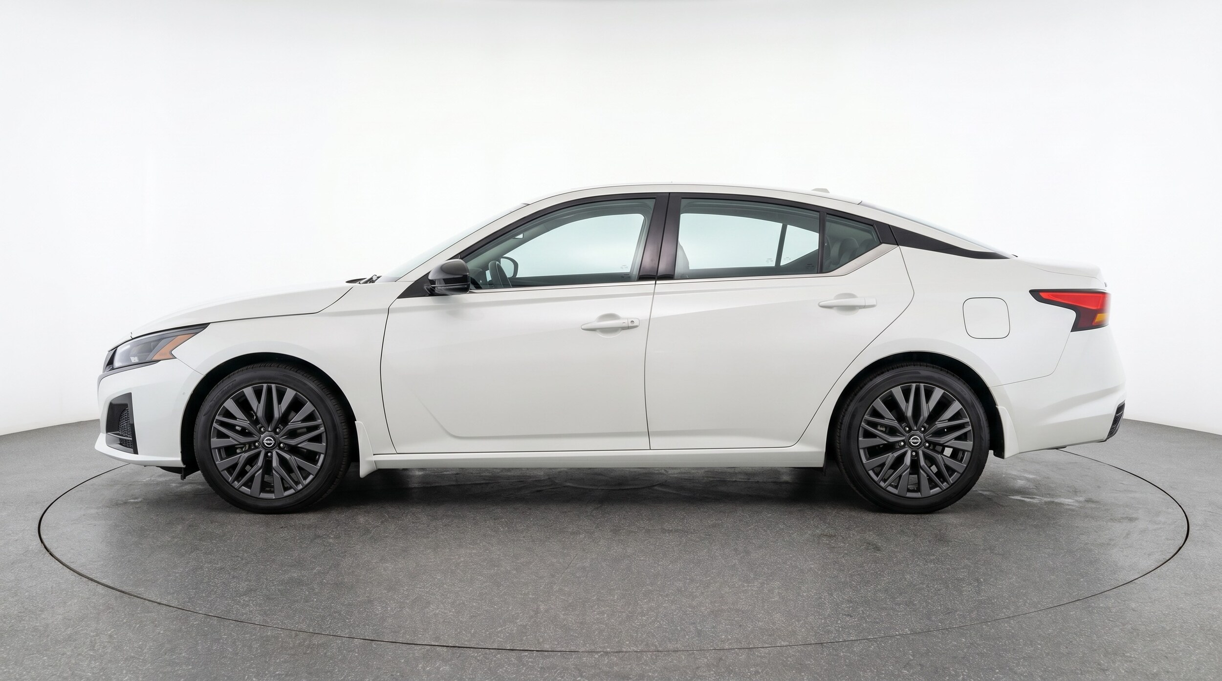 Thumbnail: 2025 Nissan Altima - 4