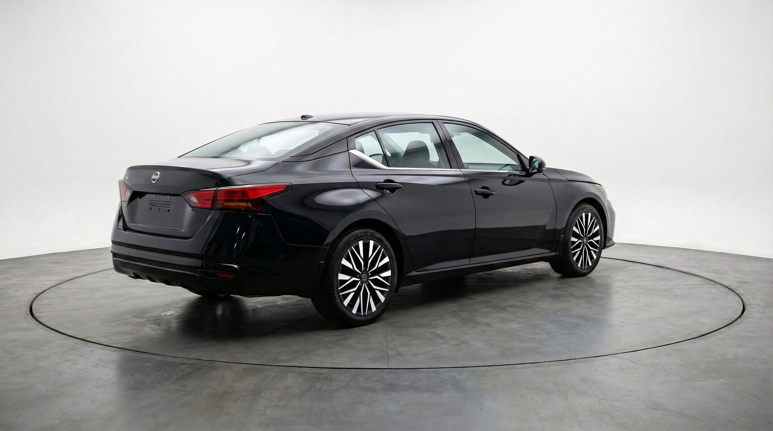 Thumbnail: 2025 Nissan Altima - 7