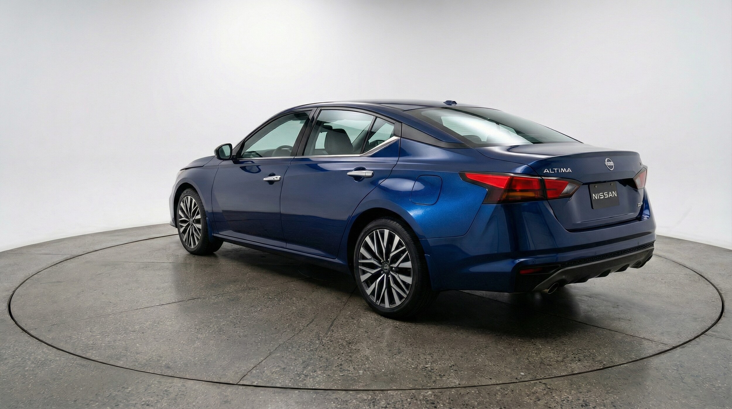 Thumbnail: 2025 Nissan Altima - 5