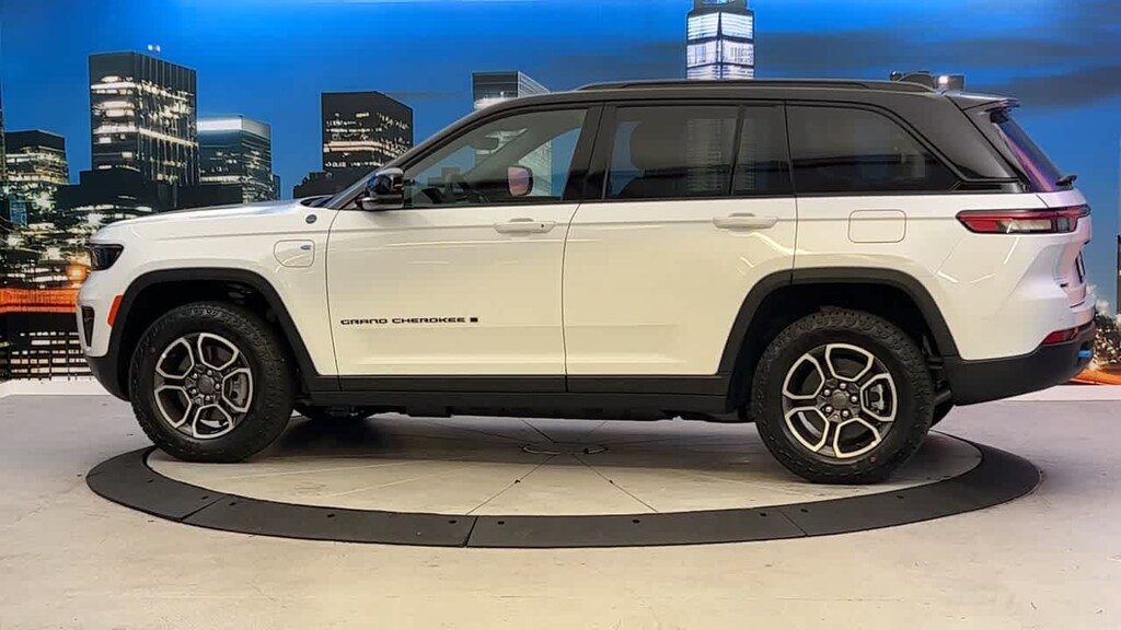 Used 2023 Jeep Grand Cherokee 4xe Trailhawk SUV