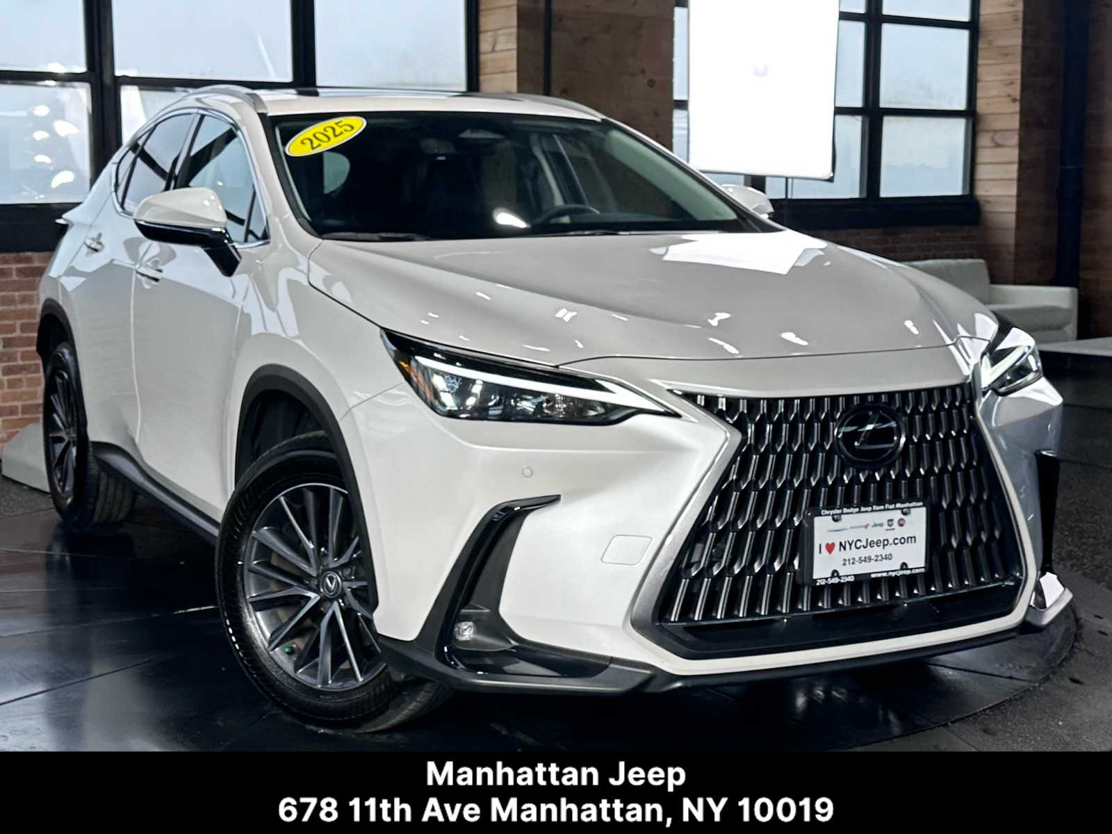 2025 Lexus NX 350's photo