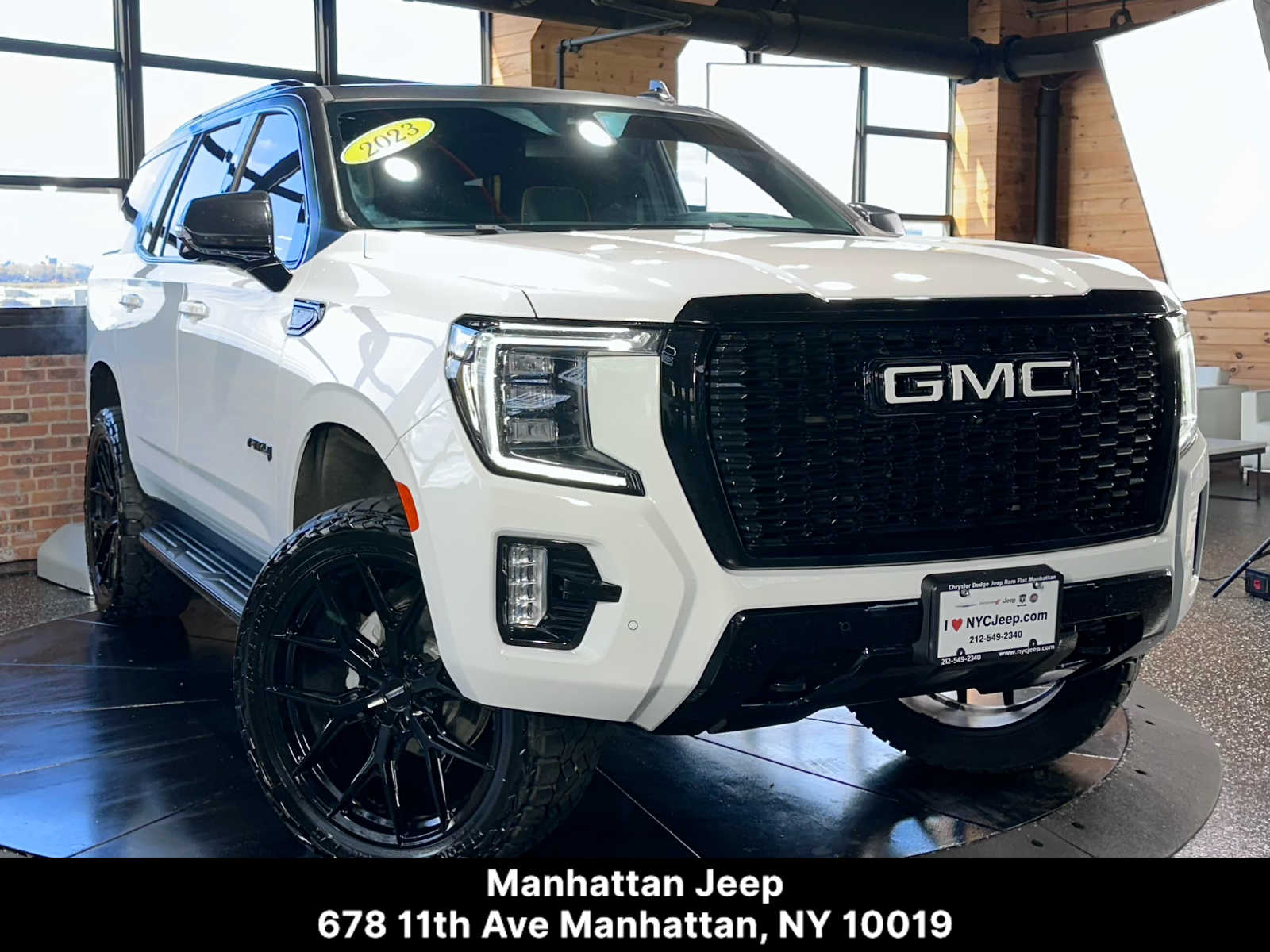 2023 GMC Yukon AT4's photo