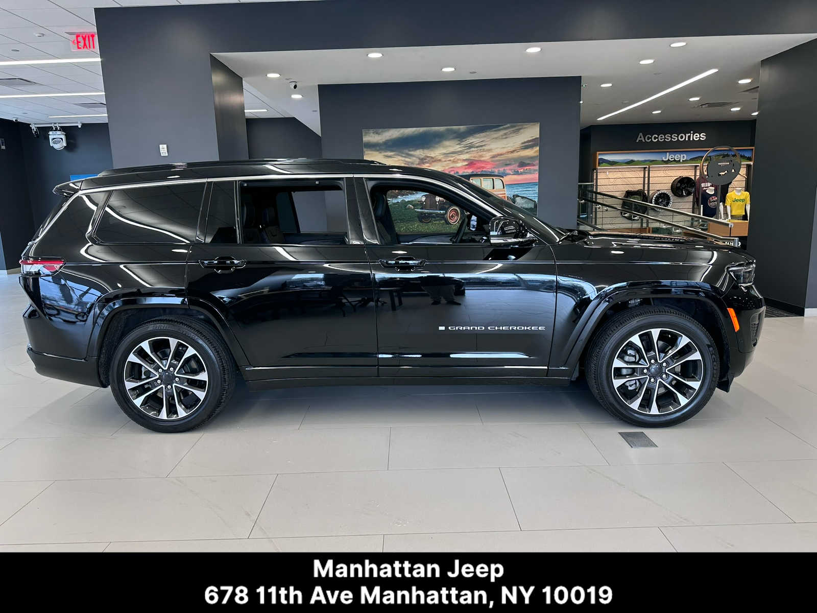 Used 2024 Jeep Grand Cherokee L Overland with VIN 1C4RJKDT8R8528484 for sale in New York, NY