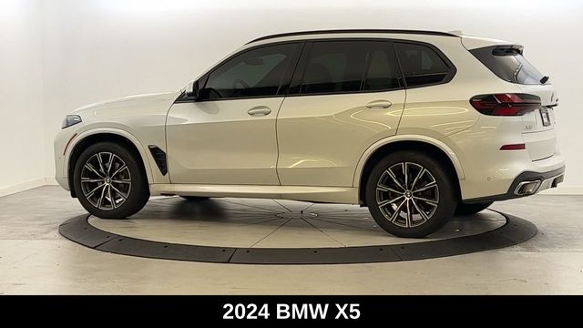 Used 2024 BMW X5 40i with VIN 5UX23EU09R9S79026 for sale in New York, NY