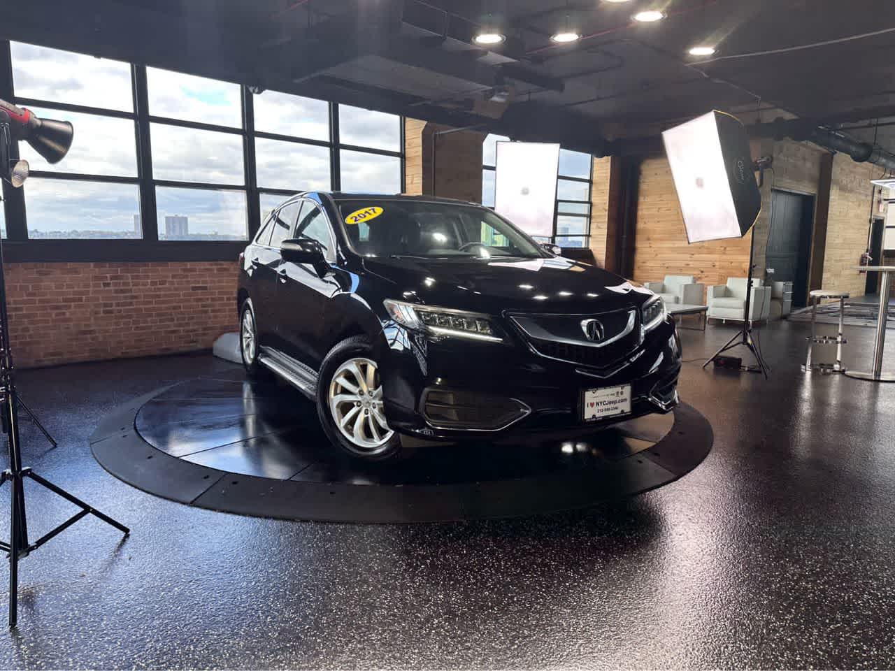 Used 2017 Acura RDX AcuraWatch Plus Package with VIN 5J8TB4H33HL010692 for sale in New York, NY