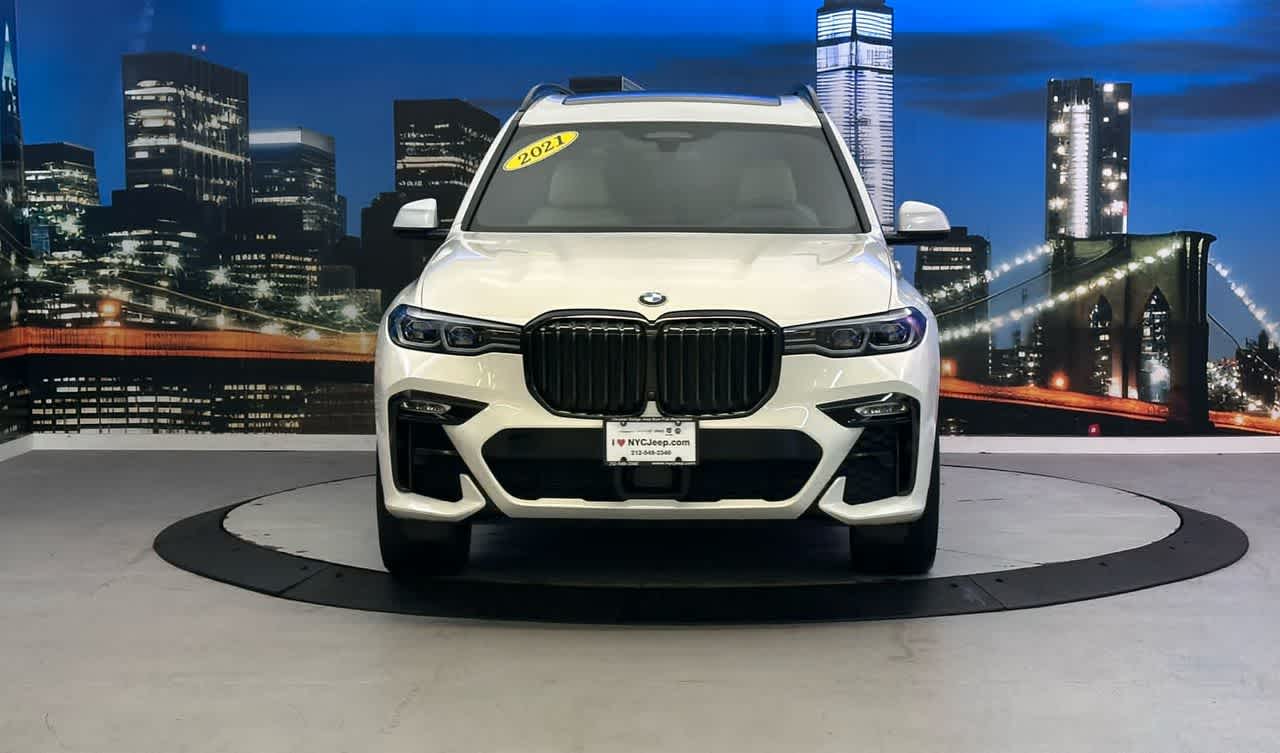 2021 Bmw X7 M50i photo 2
