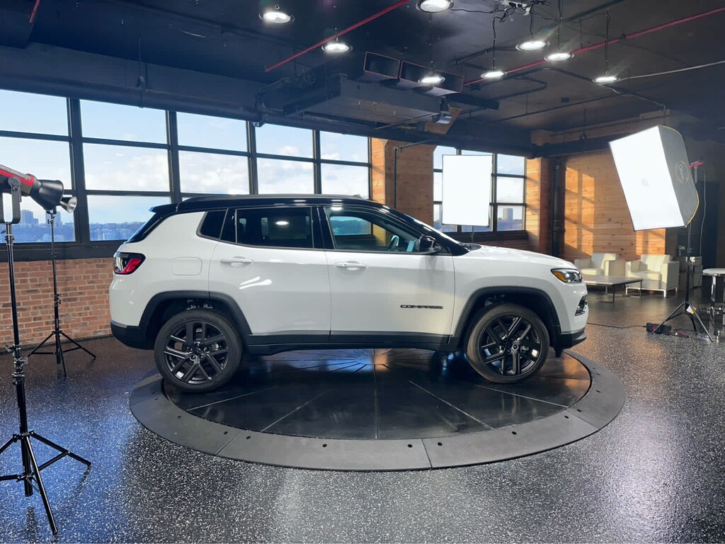 New 2026 Jeep Compass LIMITED ALTITUDE 4X4 Sport Utility