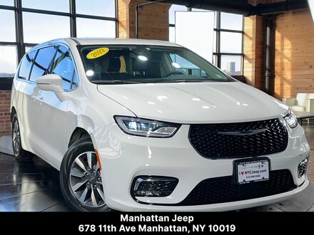 2022 Chrysler Pacifica Hybrid Touring L Van Passenger Van