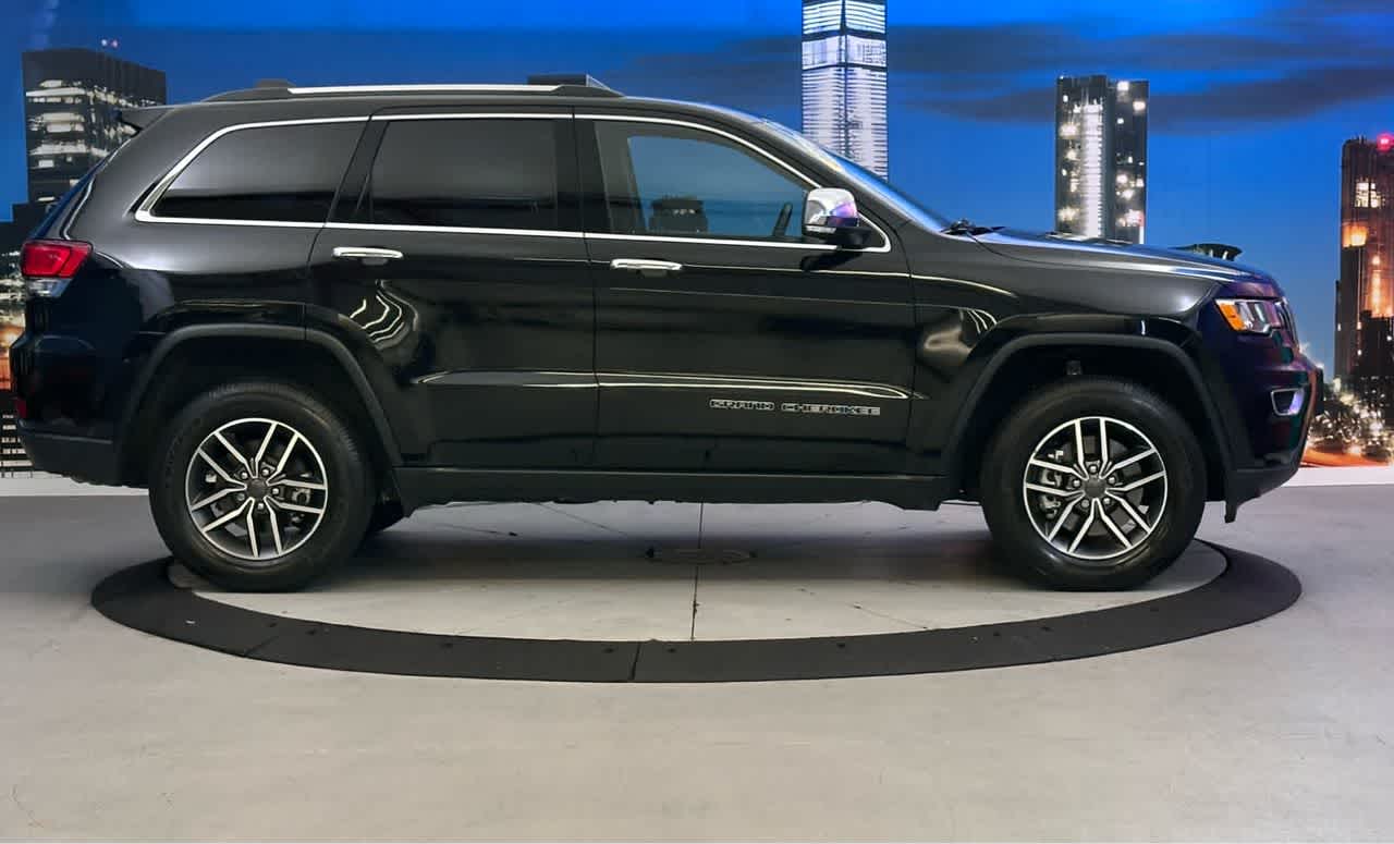 2022 Jeep Cherokee Limited photo 2