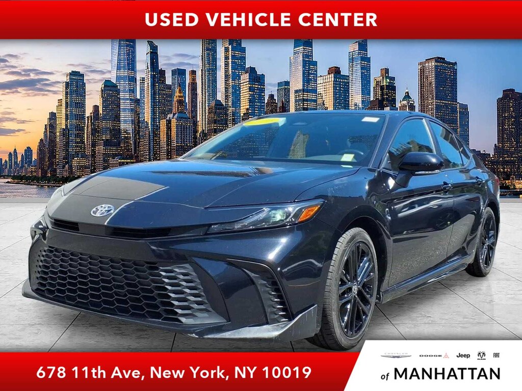 Used 2025 Toyota Camry SE Sedan