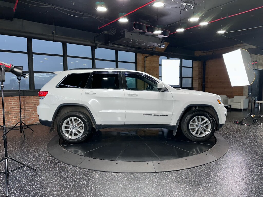 Used 2018 Jeep Grand Cherokee Laredo 4x4 SUV