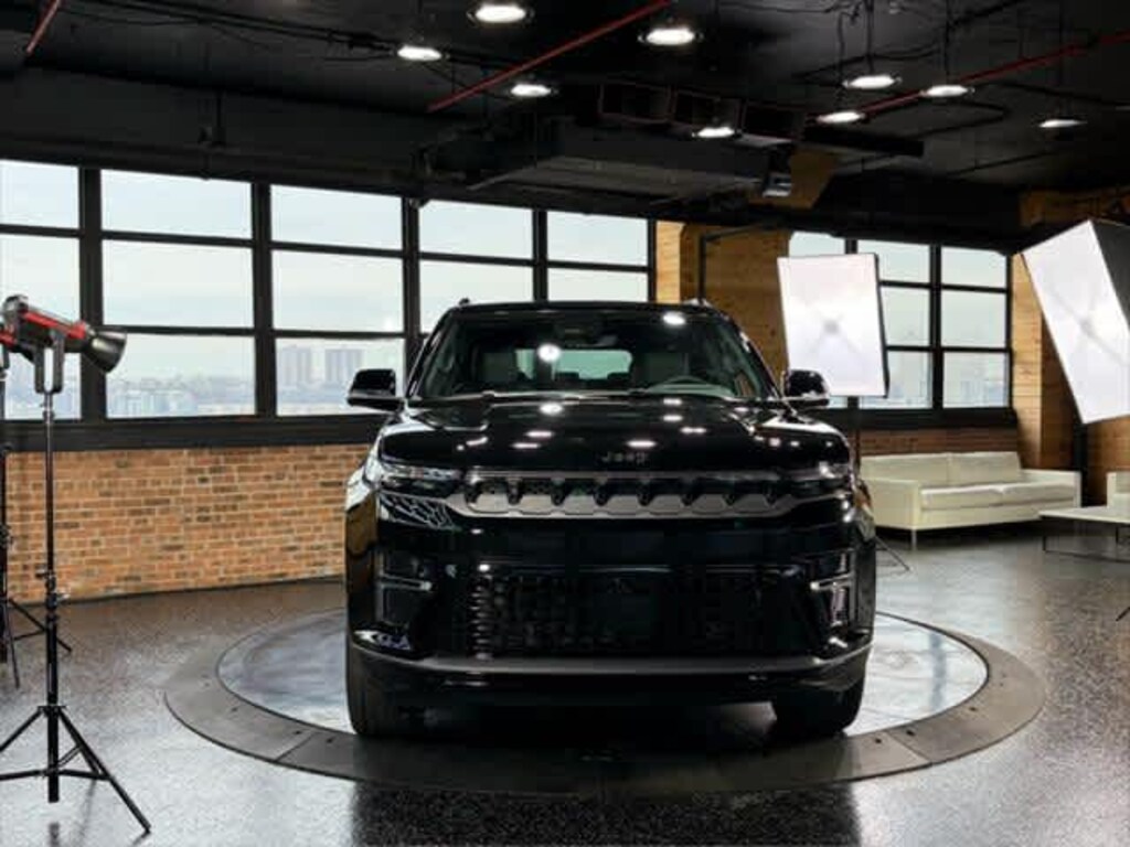 New 2026 Jeep Grand Wagoneer LIMITED RESERVE 4X4 Sport Utility