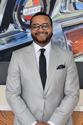 Staff member Bryan Henriguez from e48f0bb801ad