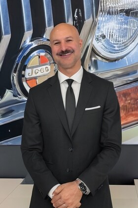Staff member Louis Fata from e48f0bb801ad