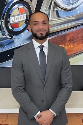 Staff member Ollies Mercedes from e48f0bb801ad