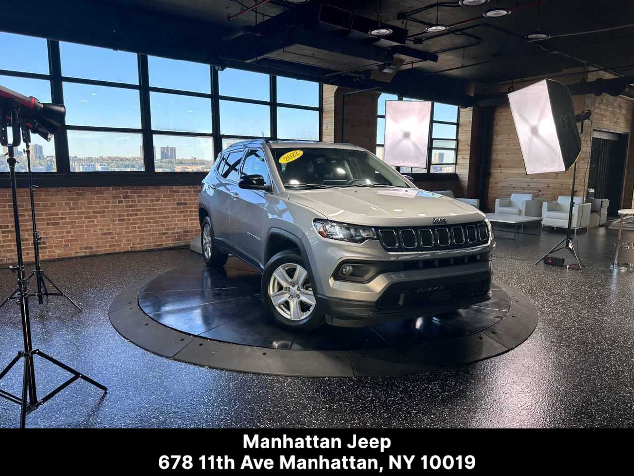 2022 Jeep Compass Latitude's photo