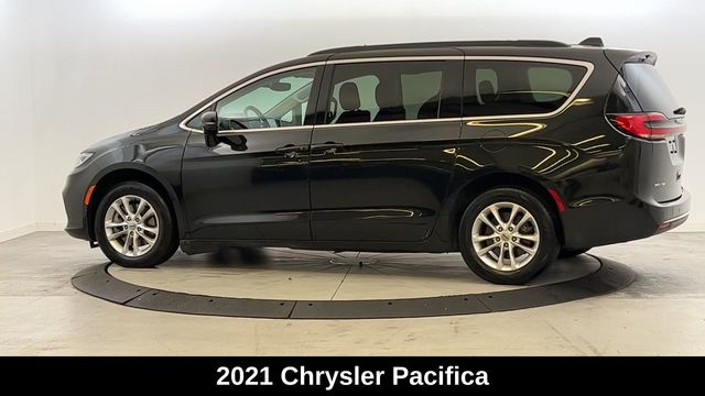 Used 2021 Chrysler Pacifica Touring with VIN 2C4RC3FG7MR523242 for sale in New York, NY