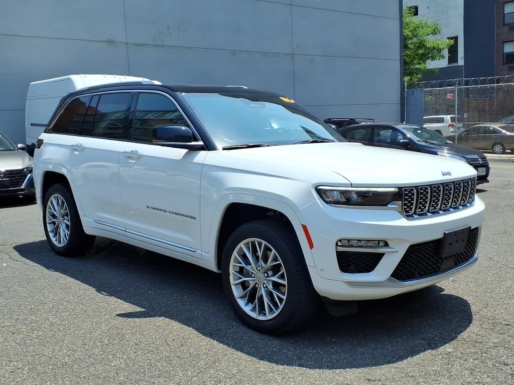 Used 2023 Jeep Grand Cherokee 4xe Summit SUV