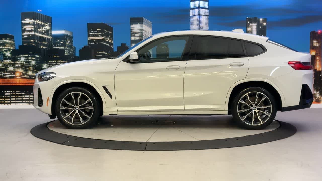 Used 2022 BMW X4 30i with VIN 5UX33DT00N9M95762 for sale in New York, NY