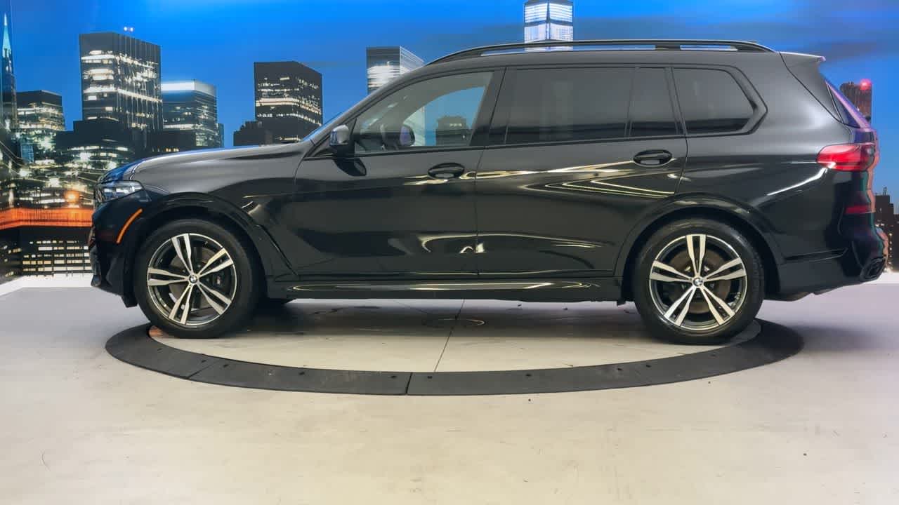 Used 2022 BMW X7 M50i with VIN 5UXCX6C01N9J93803 for sale in New York, NY