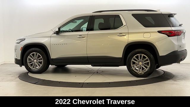 Used 2022 Chevrolet Traverse 1LT with VIN 1GNEVGKWXNJ121743 for sale in New York, NY