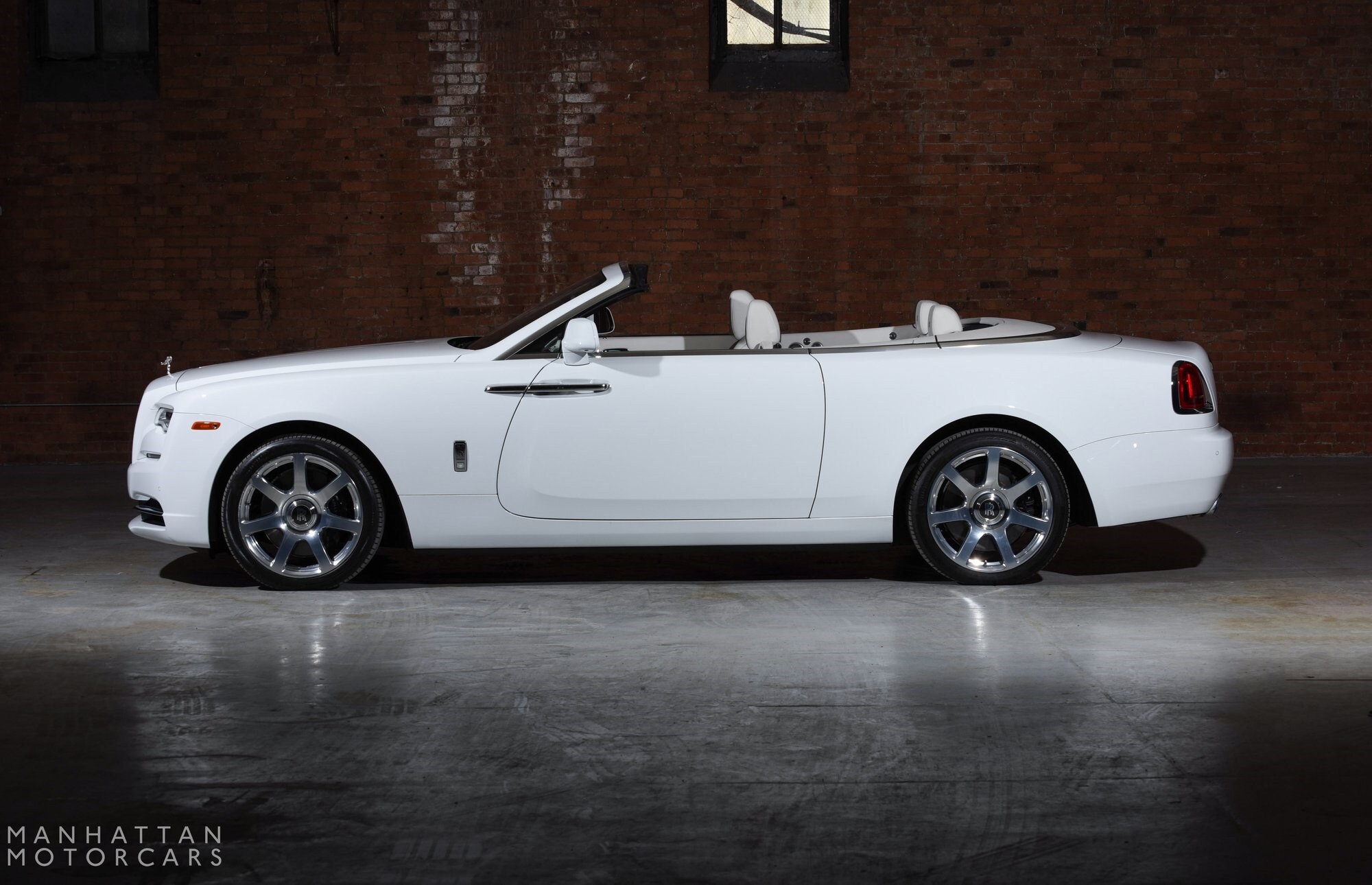2020 Rolls Royce Dawn photo 3