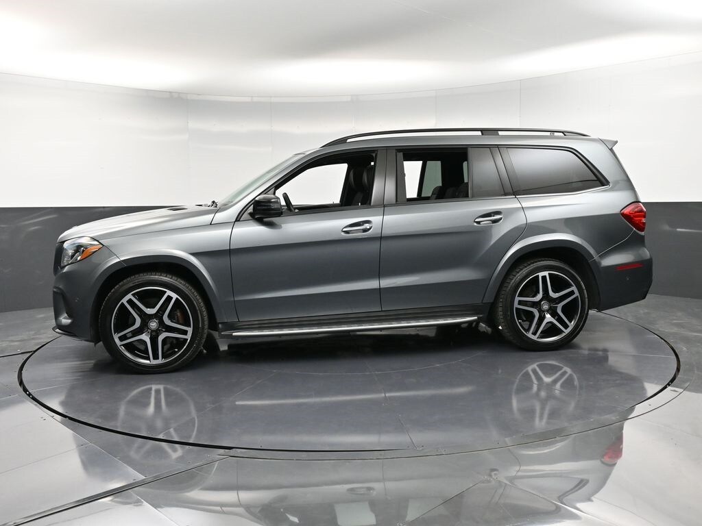 2017 Mercedes Benz GLS 550 4MATIC photo 2
