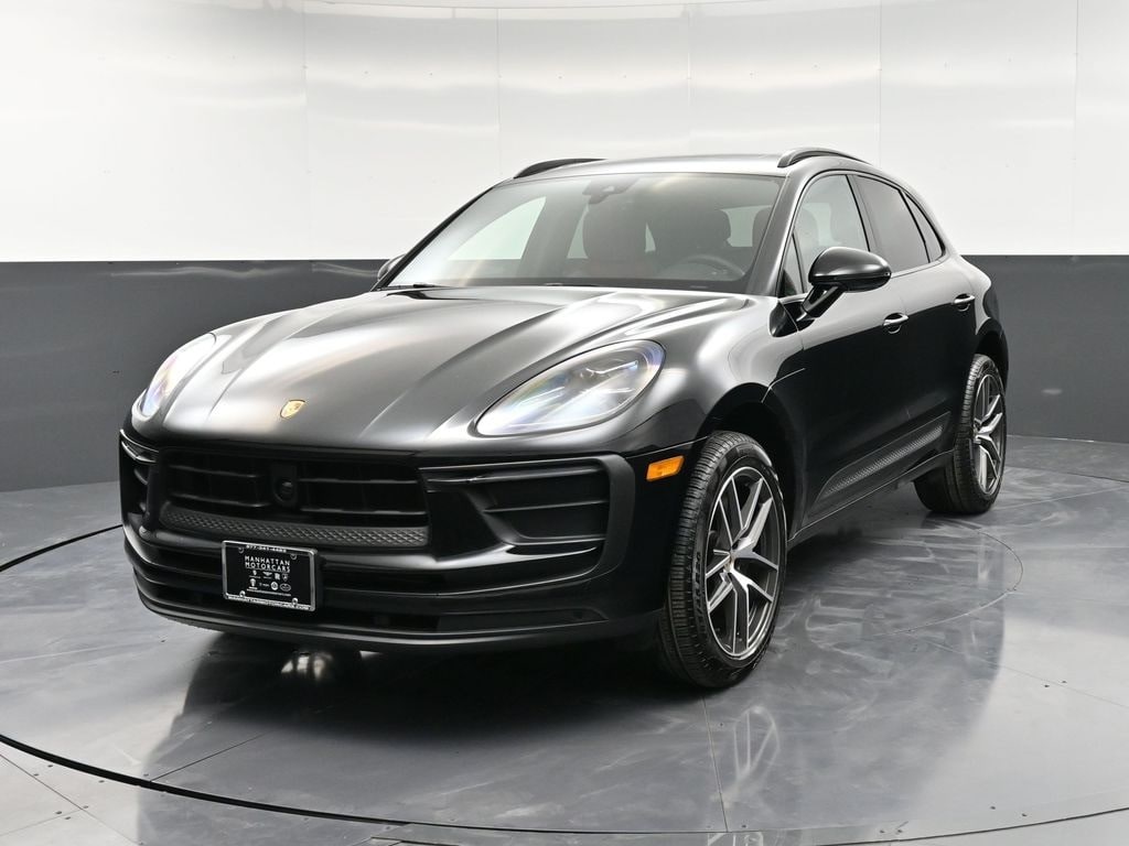 2025 Porsche Macan