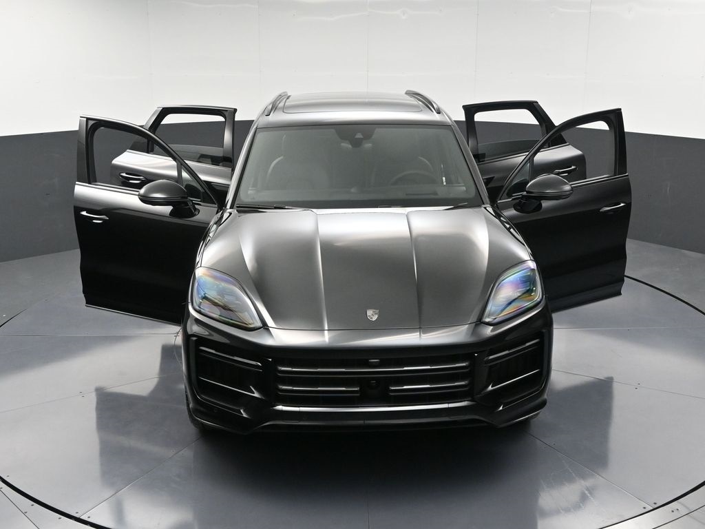 2026 Porsche Cayenne Turbo E-Hybrid - Photo 35