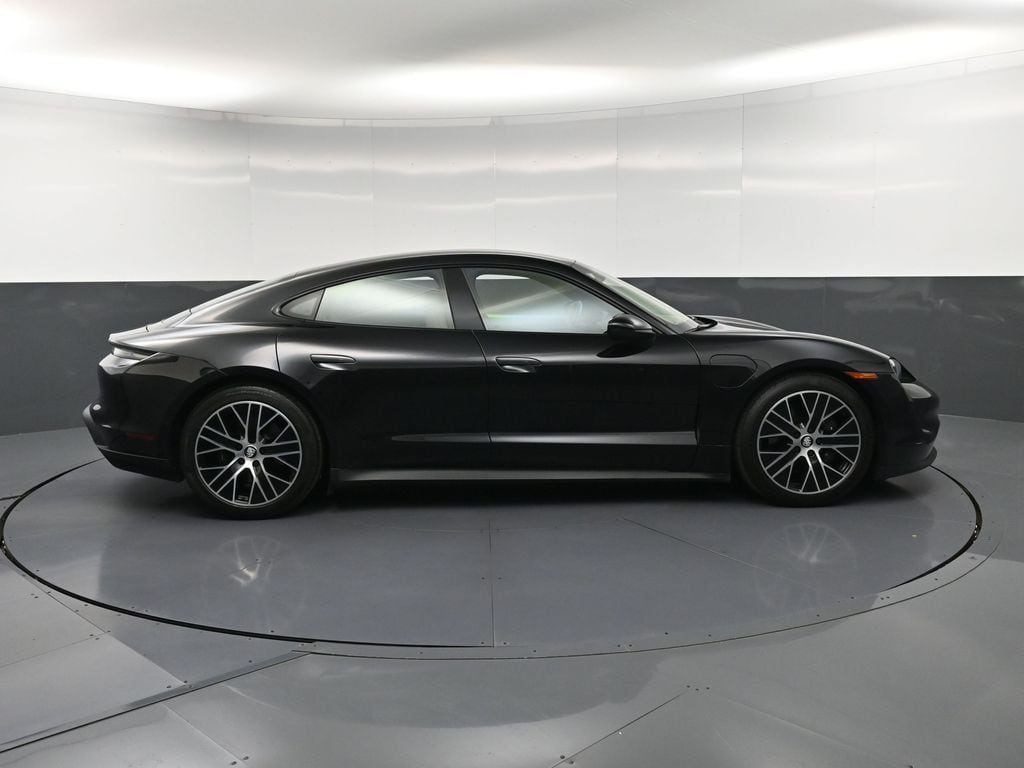 2021 Porsche Taycan 7