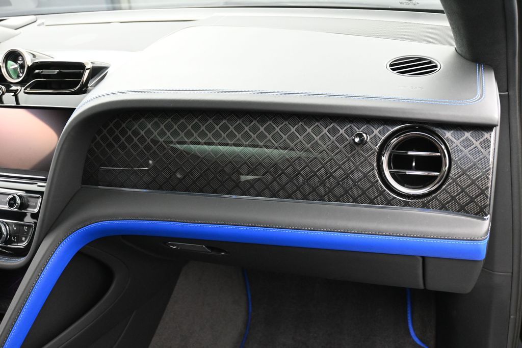 2025 Bentley Bentayga S - Photo 32