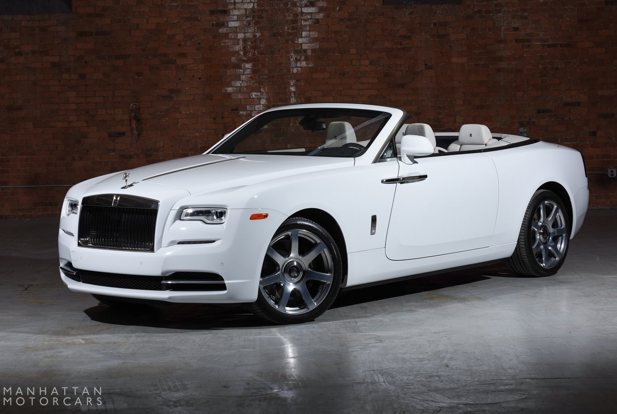 2020 Rolls Royce Dawn photo 2