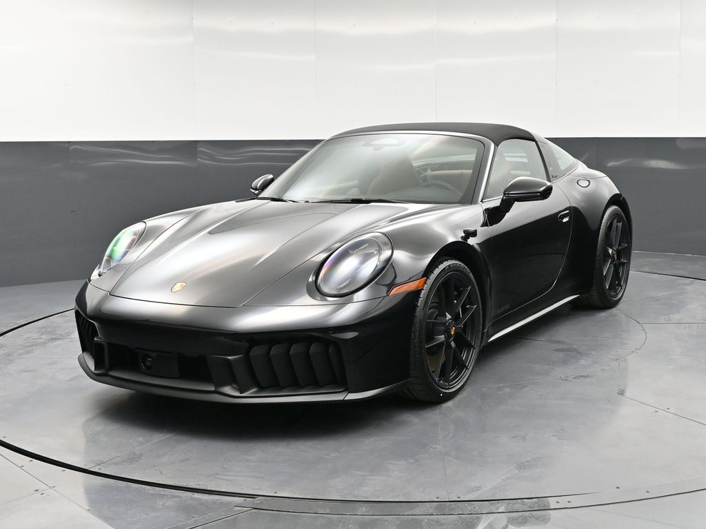 2026 Porsche 911 GTS