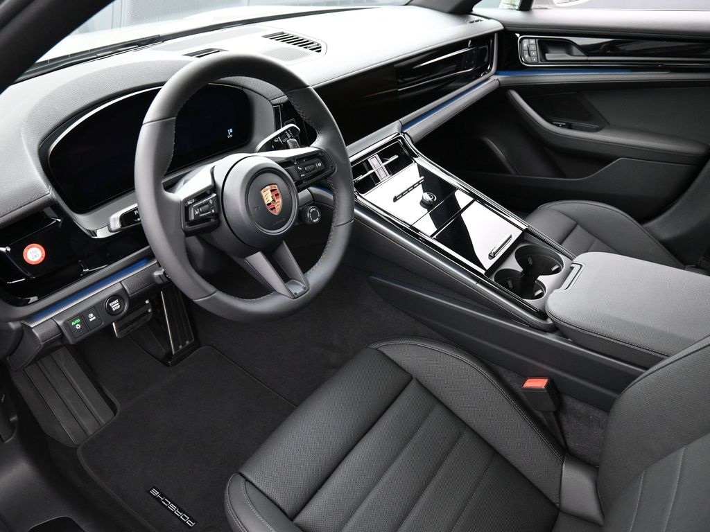 New 2026 Porsche Panamera 4 Hatchback