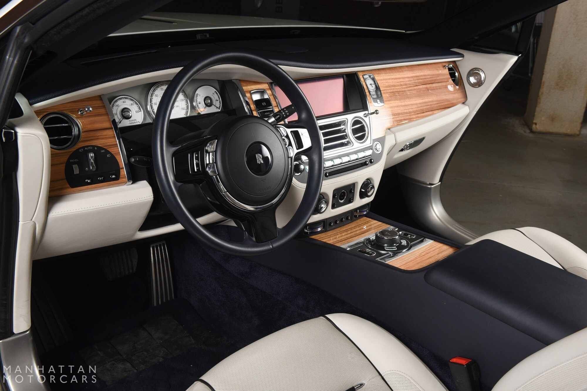 2020 Rolls Royce Dawn photo 4