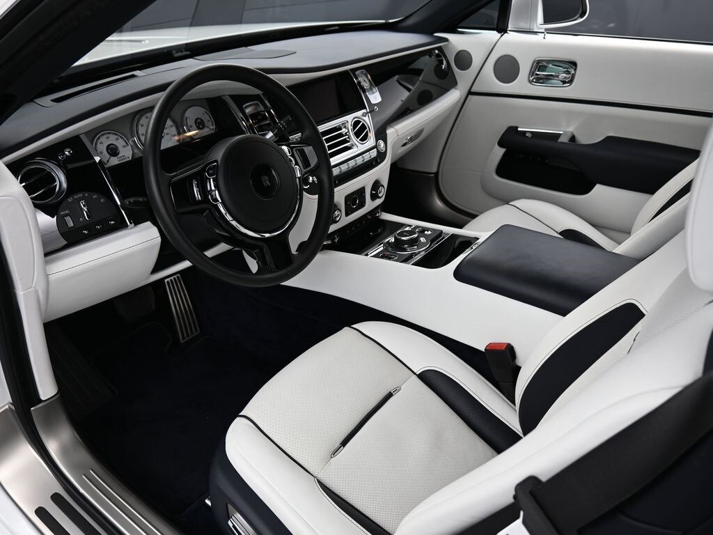 2020 Rolls Royce Dawn photo 4