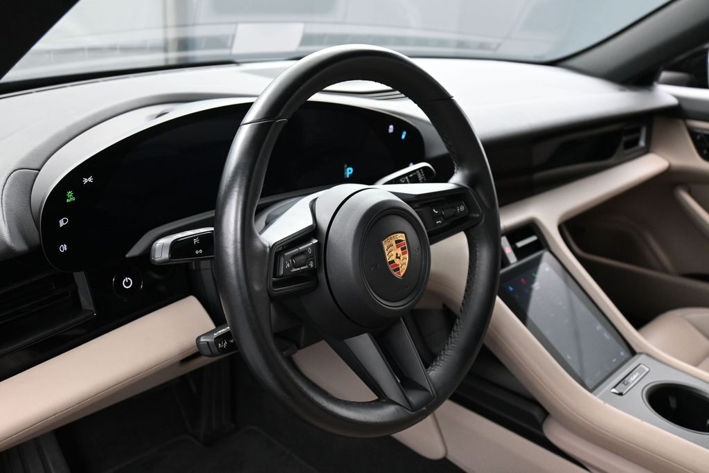 2021 Porsche Taycan 13