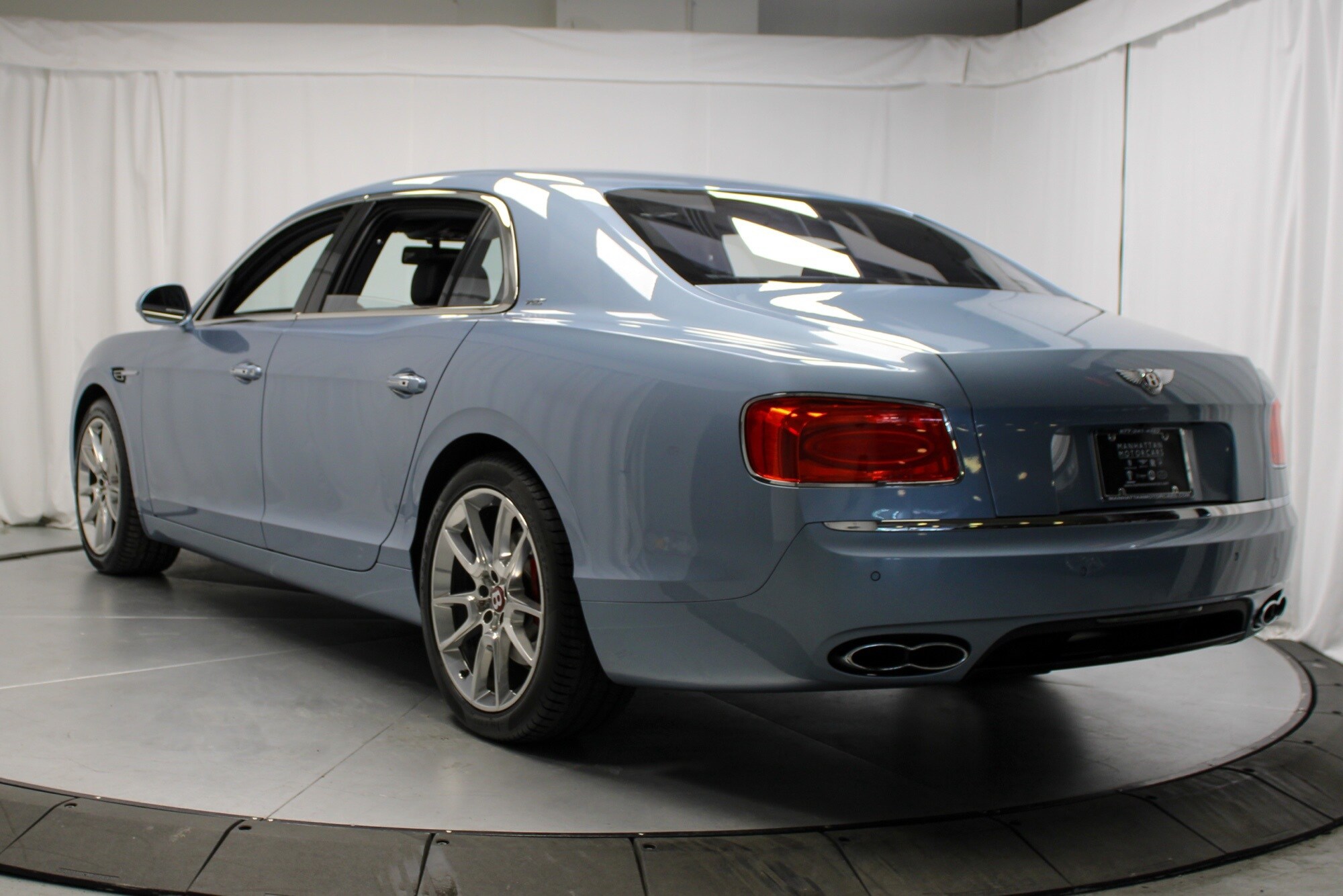 2018 Bentley Flying Spur V8 S photo 3