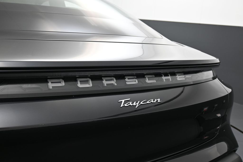 2021 Porsche Taycan 11