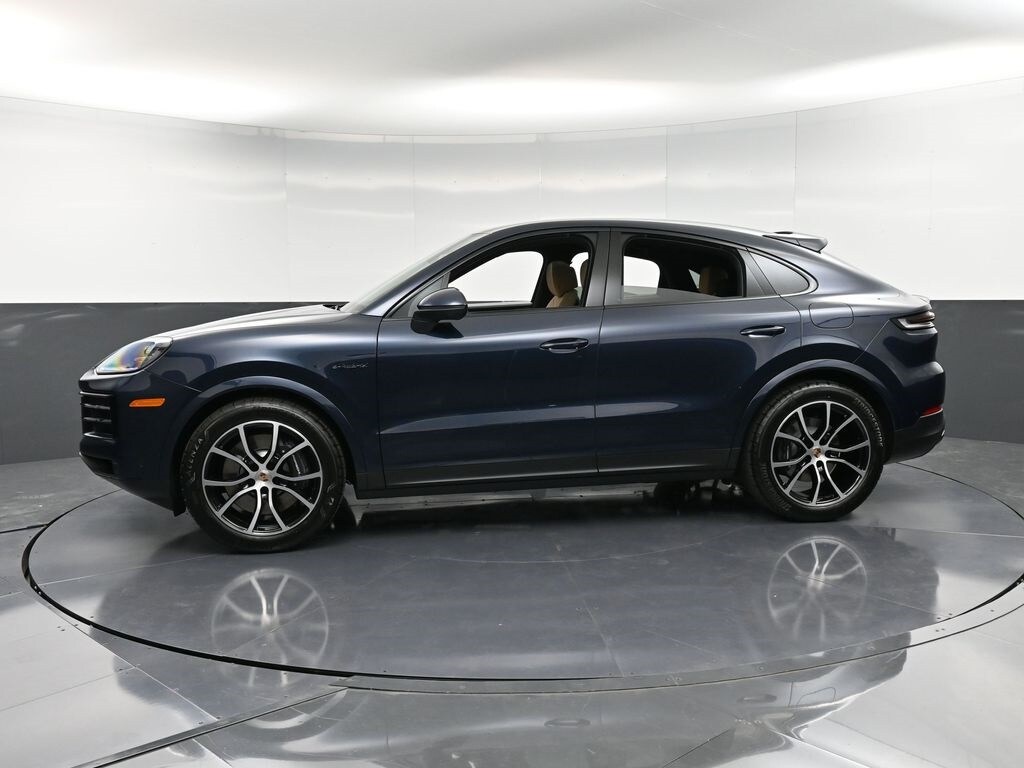 2026 Porsche Cayenne E-Hybrid Coupe photo 2