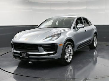 2025 Porsche Macan SUV