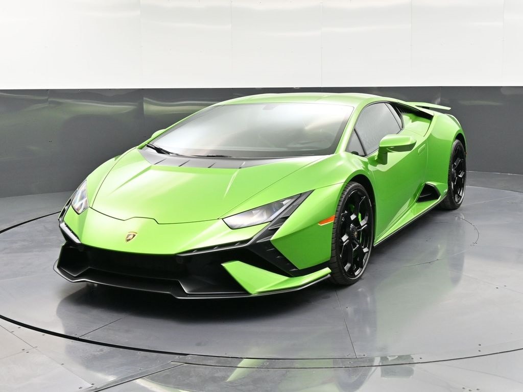 2023 Lamborghini Huracan Tecnica's photo
