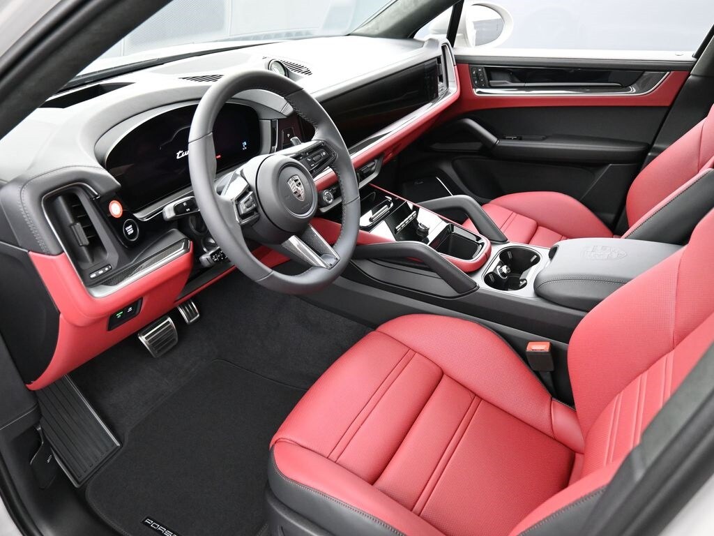 2026 Porsche Cayenne E-Hybrid Coupe Turbo photo 4