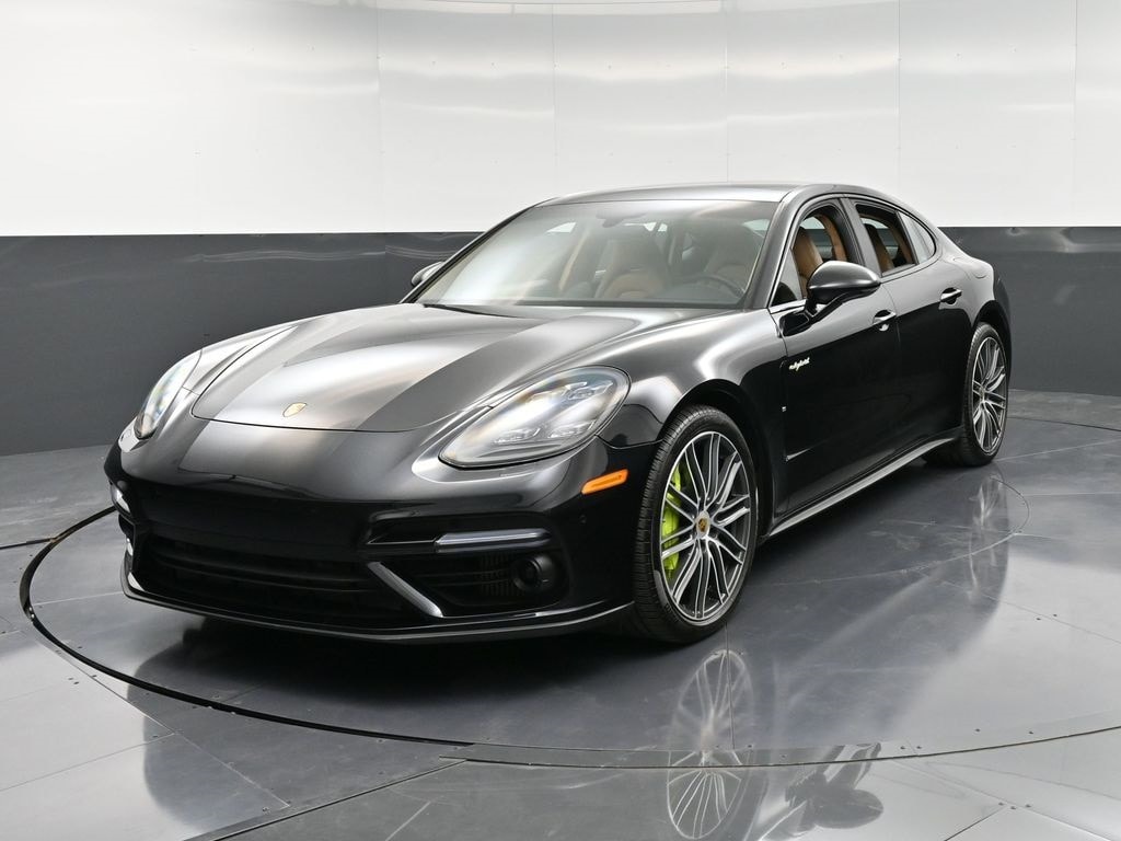 2018 Porsche Panamera Turbo S E-Hybrid