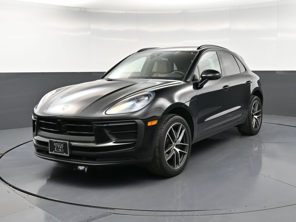 2024 Porsche Macan Base