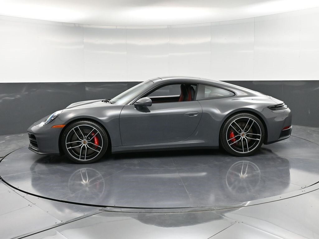 2025 Porsche 911 S photo 2