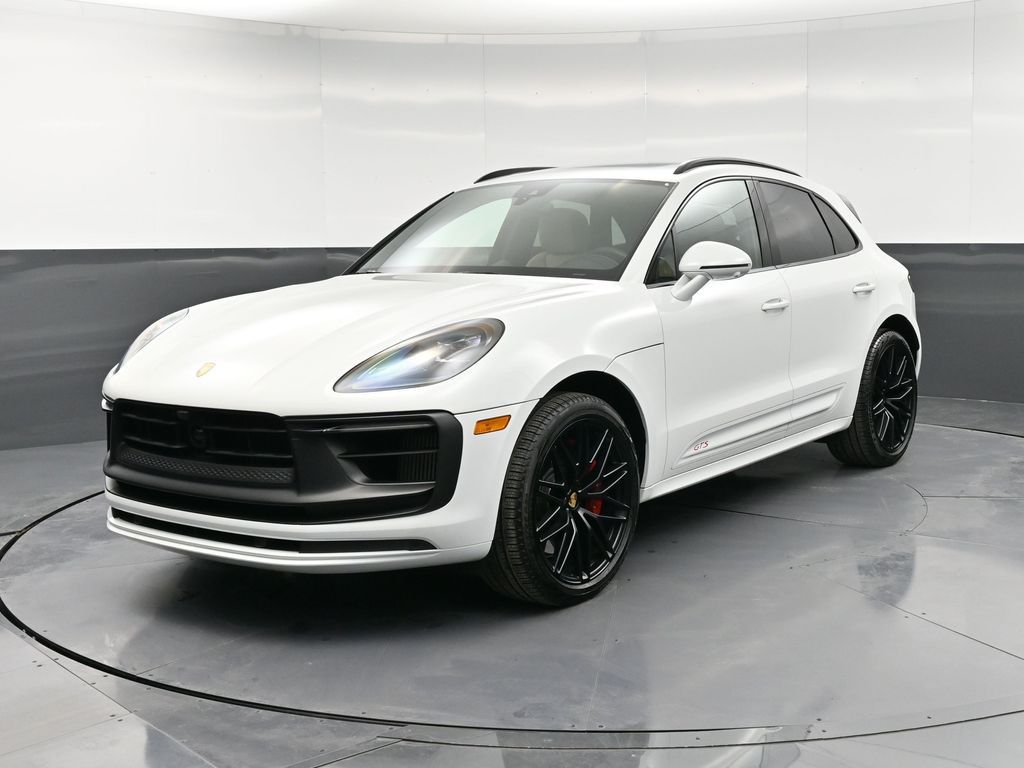 2025 Porsche Macan GTS