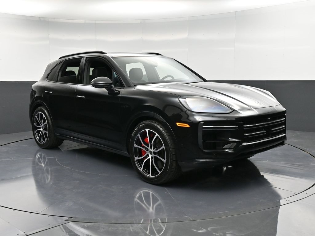 2026 Porsche Cayenne Turbo E-Hybrid - Photo 9