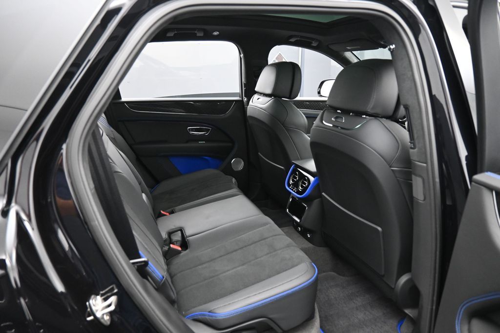 2025 Bentley Bentayga S - Photo 27