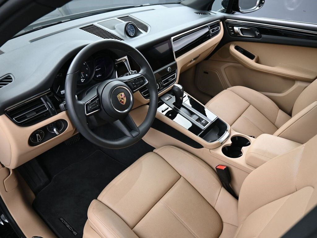 Certified 2025 Porsche Macan SUV